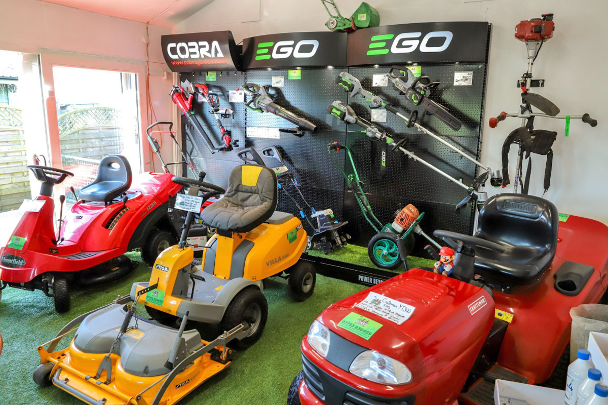 Showroom_1200x800